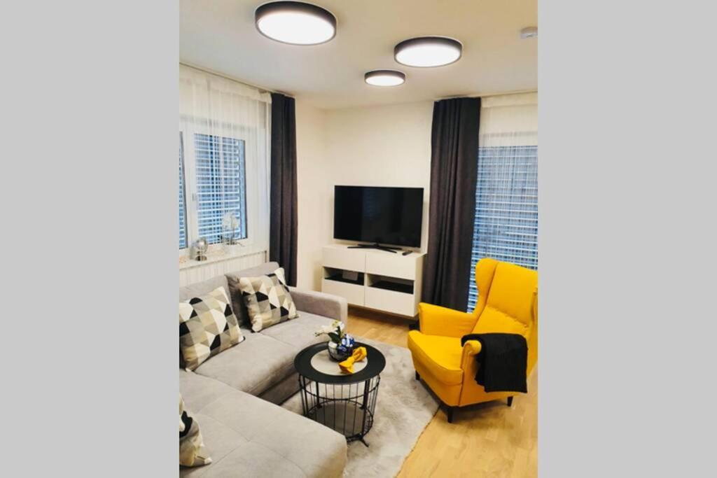 Leon Apartment Neu! Gemuetlichkeit An Erster Stelle Linz Eksteriør billede