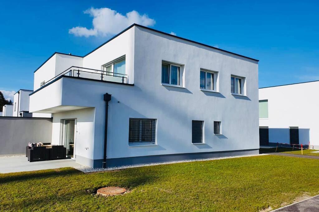 Leon Apartment Neu! Gemuetlichkeit An Erster Stelle Linz Eksteriør billede